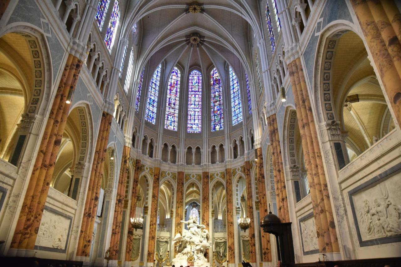 L'Elegance : T2 Proche Cathedrale De Chartres. Apartment Exterior photo